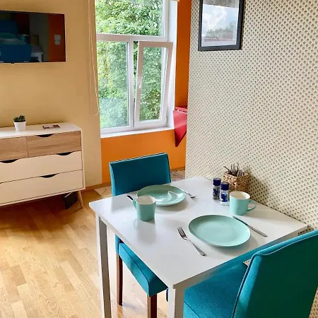 Roo Apartment